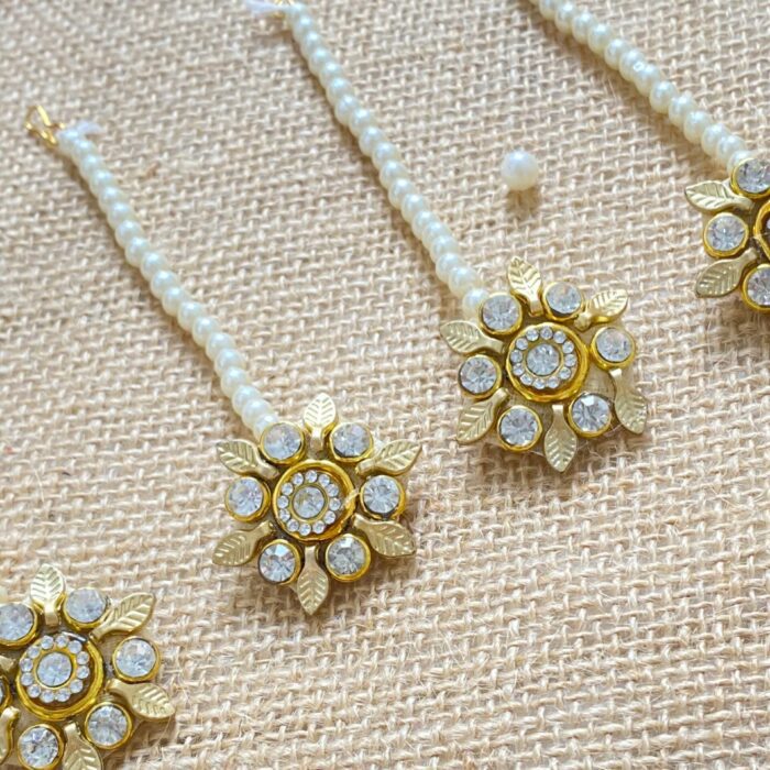 Kundan Pearl Maang Tikka <br><br>Design: MTK01