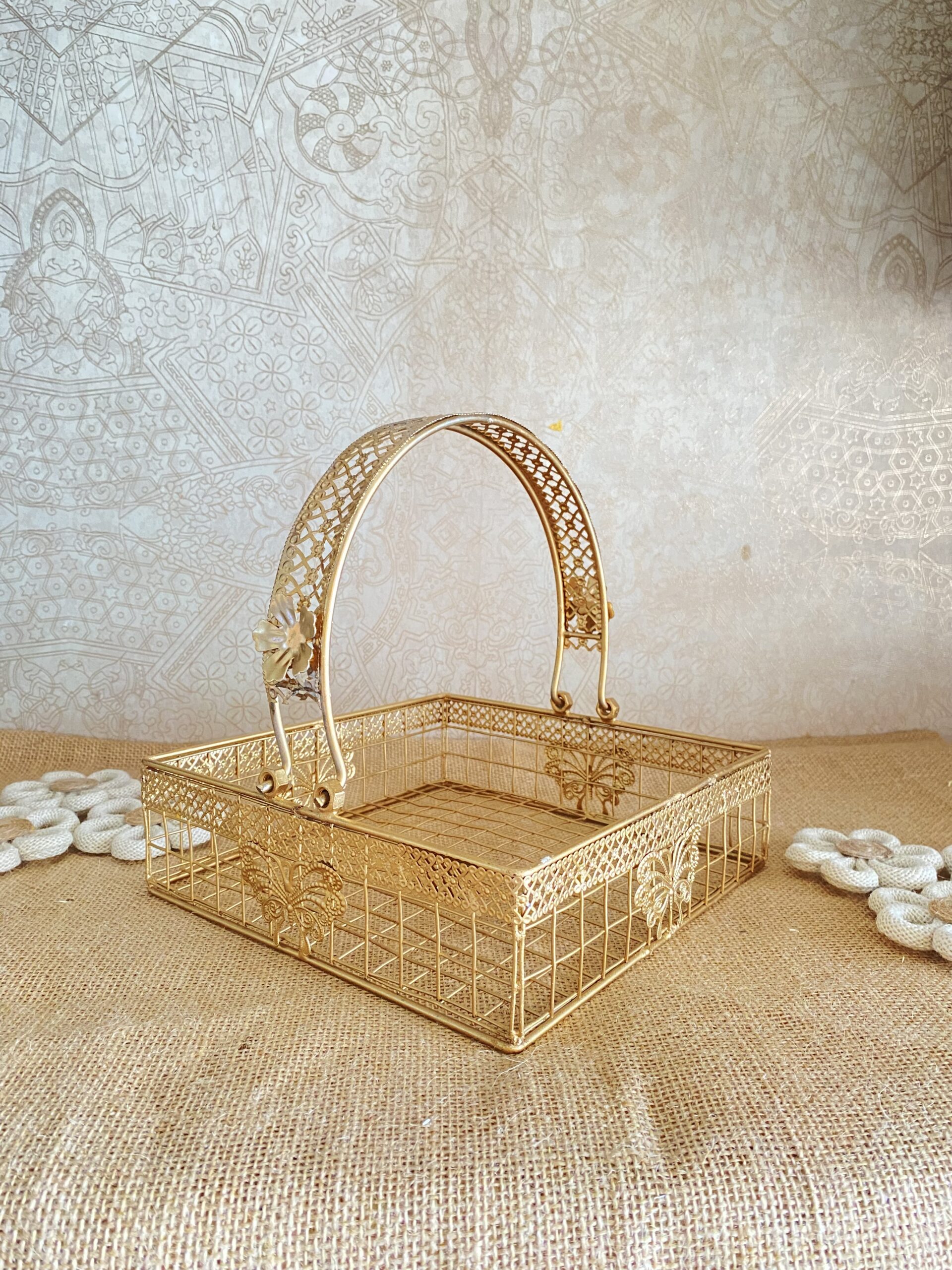 Metal Tray With Handle (S) <br><br>Design: TRE03 - Image 2