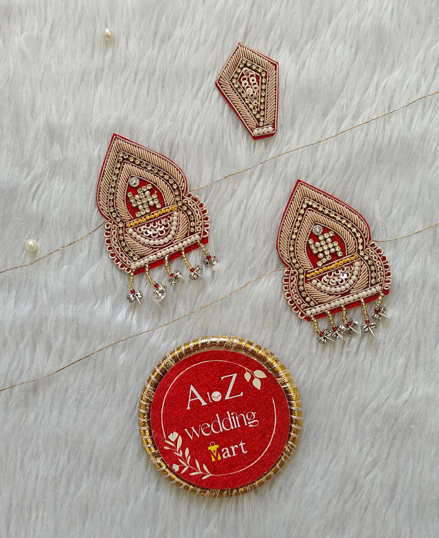 Modern Patmauri-inspired wedding Maur with red embellishments